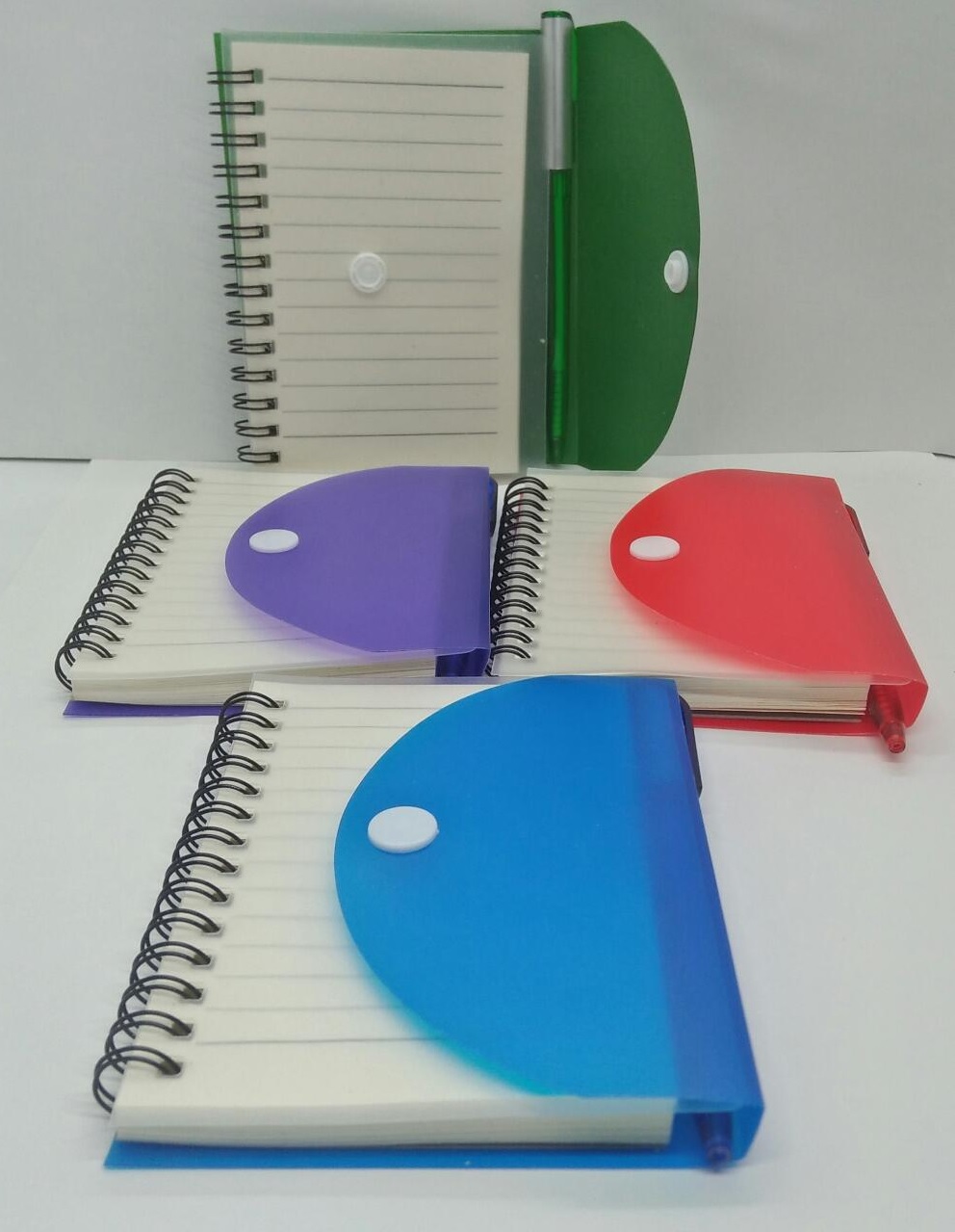 NOTE BOOK SPIRAL A6 SAFIR PRO  RAYE AVEC BOUTON+ STYLO